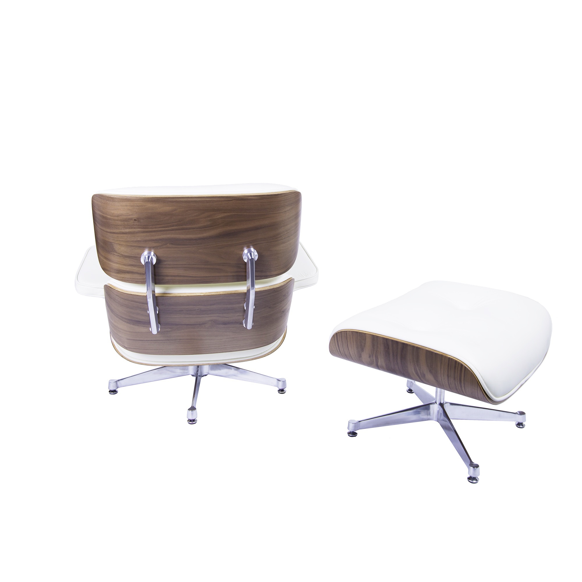 Charles Eames style, Lounge stoel met Hocker EA670 creme Walnoot Gepolijste voet